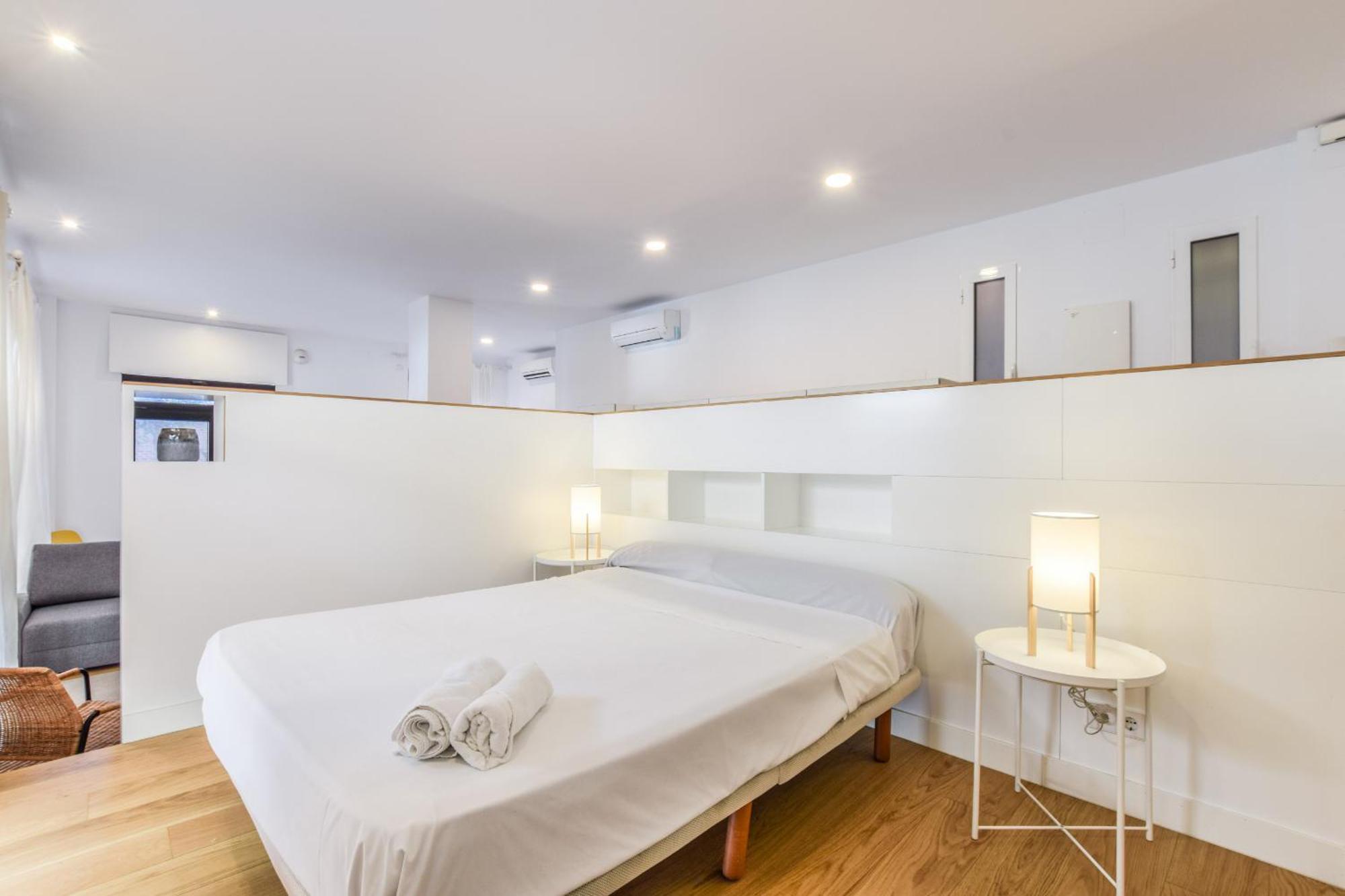 Apartamento Loft Exclusivo Reformado De Diseno Alquiler Temporal Madrid Exterior foto